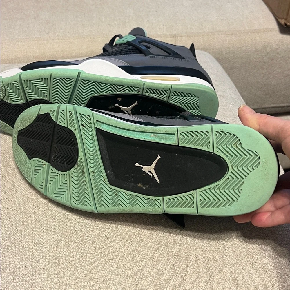 Jordan Retro High-Top Sneakers in Gray / Mint in EUC w/flaw in pic. Final sale! - Picture 4 of 13